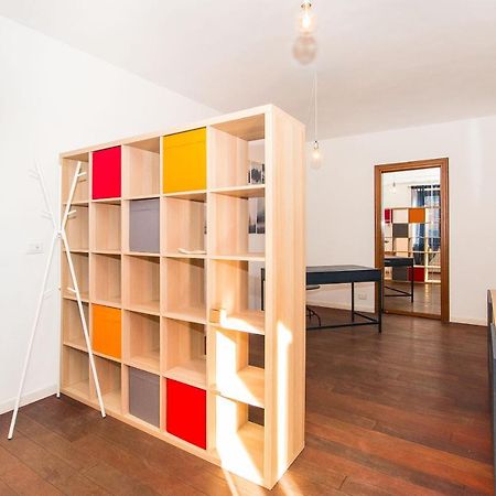 Appartamento Colorful Statuto Square Design Apart Torino Esterno foto