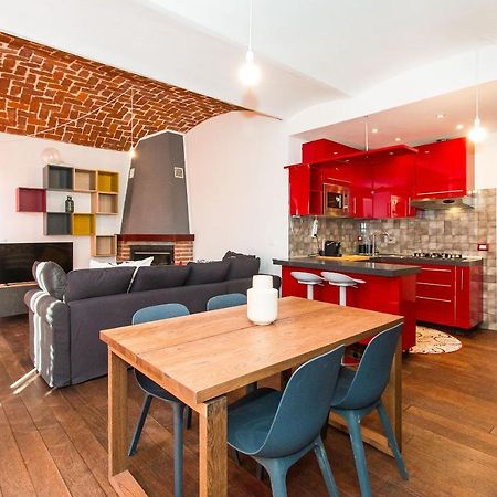 Appartamento Colorful Statuto Square Design Apart Torino Esterno foto