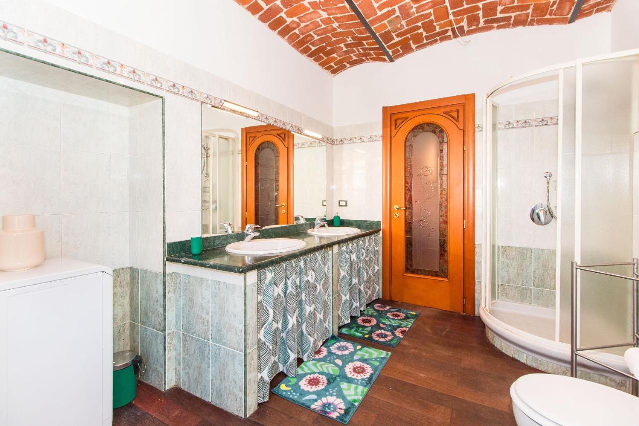 Appartamento Colorful Statuto Square Design Apart Torino Esterno foto