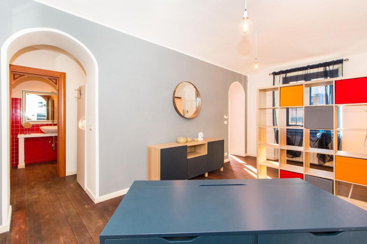 Appartamento Colorful Statuto Square Design Apart Torino Esterno foto